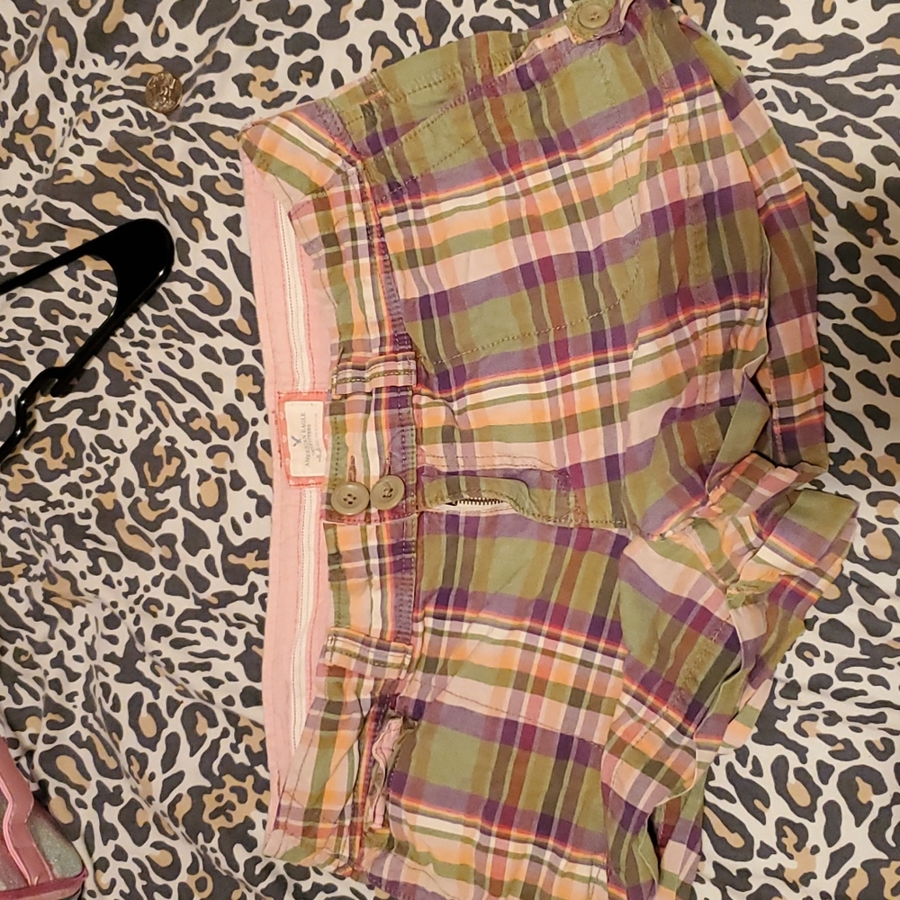 American eagle plaid shorts